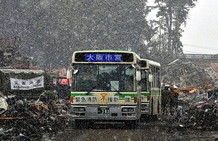 「路線バスで一番かっこいい写真はこれだと思う」この写真の『真実』を知って心が震えた・・・。