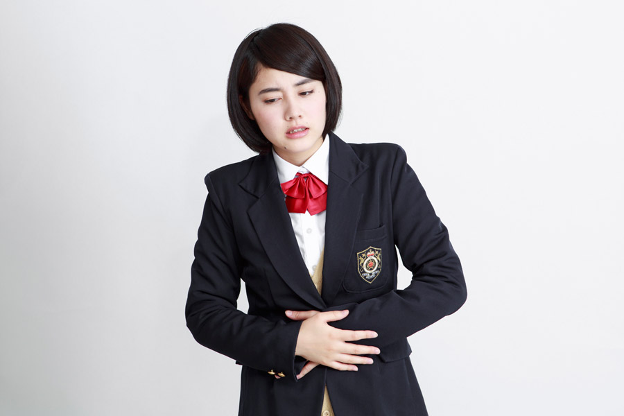 生理痛に耐え、その結果辛い現実を突きつけられた女性。生理痛が辛い人へ伝えたい『決して我慢はしないで!!』