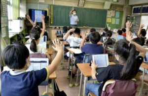 説明会で「レベルの低い小学校の授業なんて何の役にも立たない」と発言した母親。→塾講師の反論が突き刺さる！