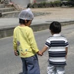 自閉症の弟を小学生に「恥ずかしい」とバカにされた6歳のお兄ちゃんは涼しい顔でこう言い返した・・!→その言葉に泣いた。