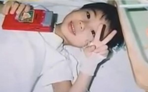 闘病の末、9歳の若さでこの世を去った愛息子。しかし母親の目に涙はなかった。なぜなら・・・