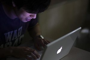 SNSで実名も自分の写真も公開していないのに・・特定された女子高生の身に実際に起こった話に背筋が凍る