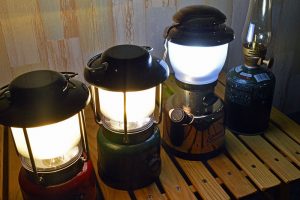 万が一の災害の時のために覚えておきたい豆知識『身近なものがランタン代わりに！』非常に役に立つ！！
