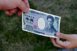 「この教育マジ凄い！」父が10歳の私にお金の英才教育 → 10歳でも楽しみながらお金の仕組みが分かる方法が神レベル！