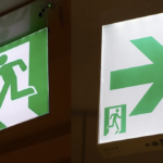 非常口の色が違うのには『理由』があるって知ってましたか?知っているのと知らないのとでは命を守る上で大きく違う!