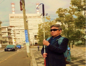 あなたはこの意味、知っていますか？垂直にあげられた杖には『重要なメッセージ』が込められています！ある男性の訴えを聞いて欲しい！！