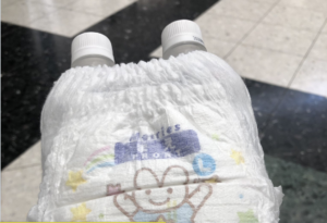 一瞬目を疑うこの画像。しかし、驚きのオムツ活用法に注目が集まっています！！