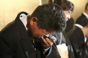 血の繋がっていない娘の結婚式。娘がお父さんに向けて読んだ手紙。そこに書かれていた内容に涙腺崩壊・・・