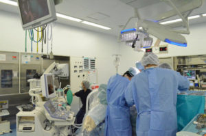 とある女性患者のオペ終了直後麻酔から醒め意識が朦朧とする中、発した『爆弾発言』に執刀医は凍りつくことに・・・