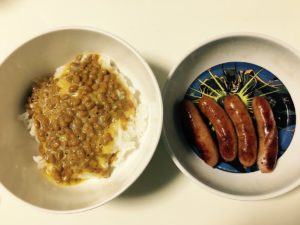 納豆とウィンナーを一緒に食べたら・・・恐ろしすぎる事が起こった話。