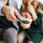 彼氏との家デートを満喫していた女性。後に判明した『楽しくて仕方なかった理由』を知って絶句した・・・