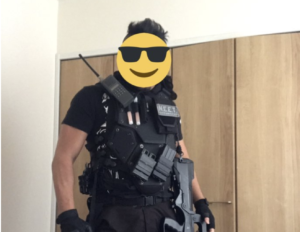 妹の婚約者が挨拶に来るというので兄としての威厳を見せつけようとフル装備で待っていると、現れたのはまさかの人物で・・・