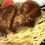 お弁当のおかず下に敷いてあるパスタはかさ増しではなく・・・まじか!!