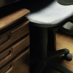 実家の学習机に一つだけ鍵がかかってる引き出しが。必死で鍵を探し出して開けたところ・・・思わぬ物が。→泣いた。