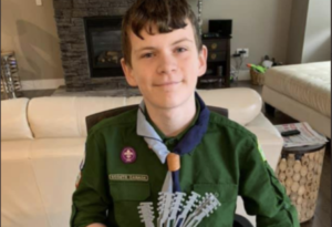 マスクのつけっぱなしで耳を負傷する医療者のため少年が３Dプリンターで製造した『ある物』と取り組みが素晴らしい・・・！