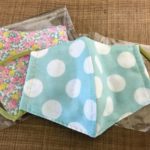 おばあちゃんが作ってくれた手作りマスク。→柄をよくよく見ると・・・なんてこった笑