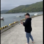 釣竿を投げ入れようと男性に待ち受けていた衝撃の展開に・・・これは笑わずにはいられない(笑)