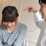 妻のことをよく息子の前で馬鹿にする旦那。これを見ていた息子がついに・・・