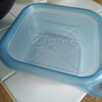 タッパーに染み付いた匂いはこうすべし!超簡単ライフハックが最高すぎた!「もっと早く知りたかった」