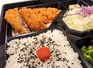 とあるとんかつ屋さんが明かす悲痛な胸の内に共感の嵐！『少し強めに言わせていただきますが、お客様と店員は対等です・・・』