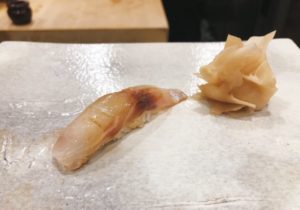 この一枚の写真をよく見てみて欲しい！とあるお寿司屋さんでの素晴らしすぎる配慮・・・。皆さんは気付けますか？