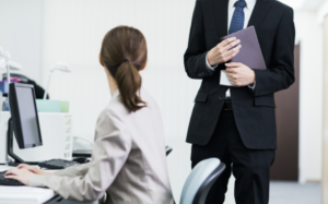 リボ払いに目覚めた女性社員に善意で恐ろしさを伝えたら・・・その後の展開に唖然。