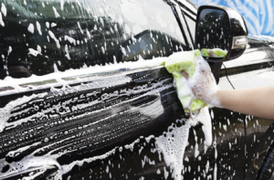 気をつけて欲しい・・・真夏の洗車でゾッとした話。→「こんな事になるなんて。」