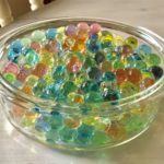 小児科医が注意を促しています!水で膨らむビーズは小さい子供にはおすすめできません!→こんな危険が!
