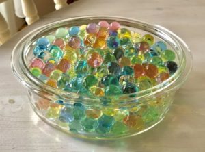 小児科医が注意を促しています！水で膨らむビーズは小さい子供にはおすすめできません！→こんな危険が！