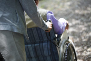 セクハラが問題になり担当を男性に変えたら寝たきりになってしまったおじいさん。→これを受け女性介護士達がいった言葉にぐうの音も出ない。