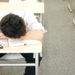 教室で居眠りをしていた男子生徒。目を覚ますとまさかの・・・「怖すぎる。。」
