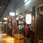最近できた立ち飲み屋を訪れたら常連客が・・・→2度と行かないことを決意した話