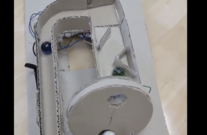 小6の男の子がダンボールとビー玉を使った『作品』が凄すぎると話題に！！「天才かよ」