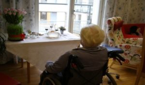 猛暑でもエアコンをつけずに過ごしている高齢者。その裏には意外な理由が！！「これは盲点だった・・・」