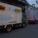 マンションのエントランスでヤマトと佐川の配達員が・・・「貴重すぎる光景!!(笑)」