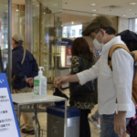 これは重大!とある劇場で行われていた『アルコール消毒』に関する呼びかけ!気をつけなければならないのは・・・
