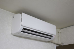 気温35度、室温をエアコンで冷房18度にすると、どうなるか→「え・・・！？」