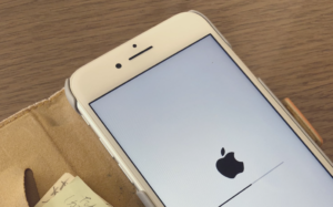 アップデートをする為に義父のiPhoneを預かったら・・・挟まっていたメモに胸いっぱいになった話