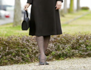 葬儀の際のストッキングについて・・とある僧侶様のお優しいお言葉！