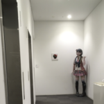 普通のマネキンより存在感あるから、不思議に思って近づいたら・・・ゾッとする事実が判明