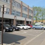 『教員が車通勤していてずるい』という電話が定期的に教育委員会にあるらしい→その結果・・「あり得ない」「これは対応ヤバすぎ。」