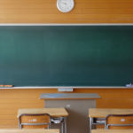 余命宣告を受けた先生の『最後の宿題』黒板に書かれた生徒へのメッセージに涙が止まらない・・