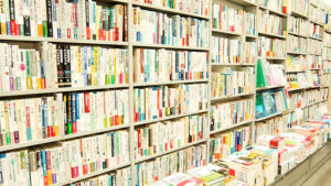 本屋さんで「同じ本を偶然手にする」という恋が始まってもおかしくない状況に遭遇！その後の展開に・・・泣ける。