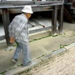 見知らぬおじいさんとすれ違い様に『ゾッとする忠告』をされた話。「聞き間違いであって欲しい・・・」