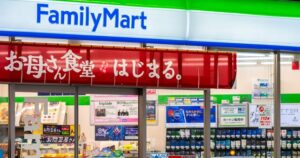 「お母さん食堂....嘘だよな？」と投稿された１枚の画像。そこに写っていたのは・・・マジか？！
