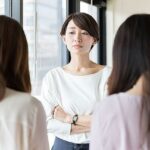 先輩に「出勤時刻の30分前には出勤するものよ」と言われた若手の子。返した言葉に・・・「いいぞ、もっとやれ(笑)」