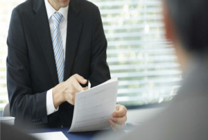 面接官に「君の所属している学部と、志望している業界全然違わない？？」と言われた学生の返しのキレが凄すぎる・・・