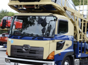 搬送途中のキャリアカーが壊れてしまったらこうなる・・・「レアすぎる光景！！」