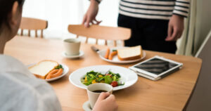 なにやら幸せそうに朝起きてきた夫。→理由を聞いて驚愕・・！