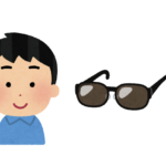 「先生、うちの子がサングラスをかけて登校したいと言うんですが…いいですか？」と相談を受けた先生。→許可をしたら、後日思ってたのと違うものをかけてきて・・・